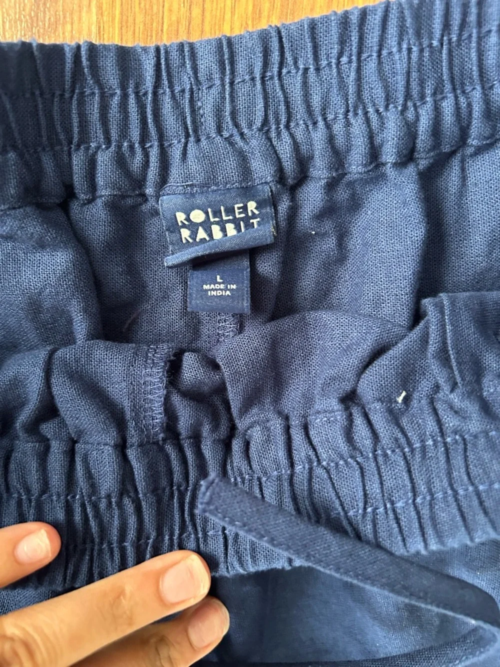 Roller Rabbit Navy Elastic Waist Wide Leg Pants and Scalloped Top - Picture 4 of 5